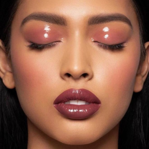 Glossy Makeup